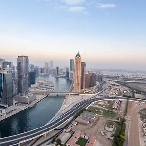 Bnbme - Amna Tower دبي